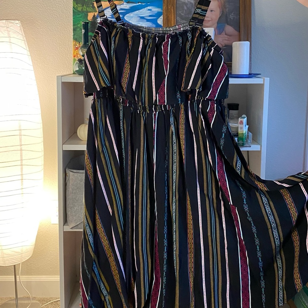 Torrid party dress, removable straps, NEW w/o tags, size 2